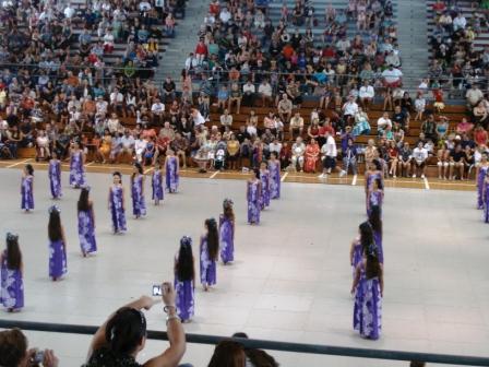 Johnny Lum Ho dancers in Merrie Monarch 2009